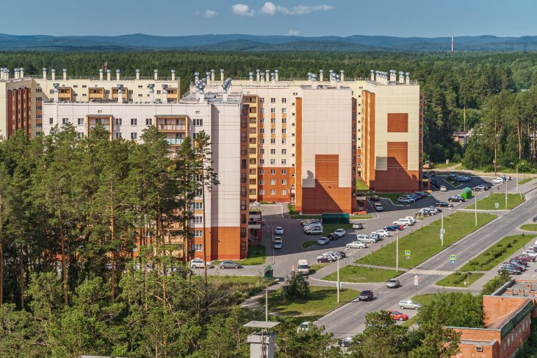 Экспериментальная установка для исследования вихревых атмосферных явлений.
