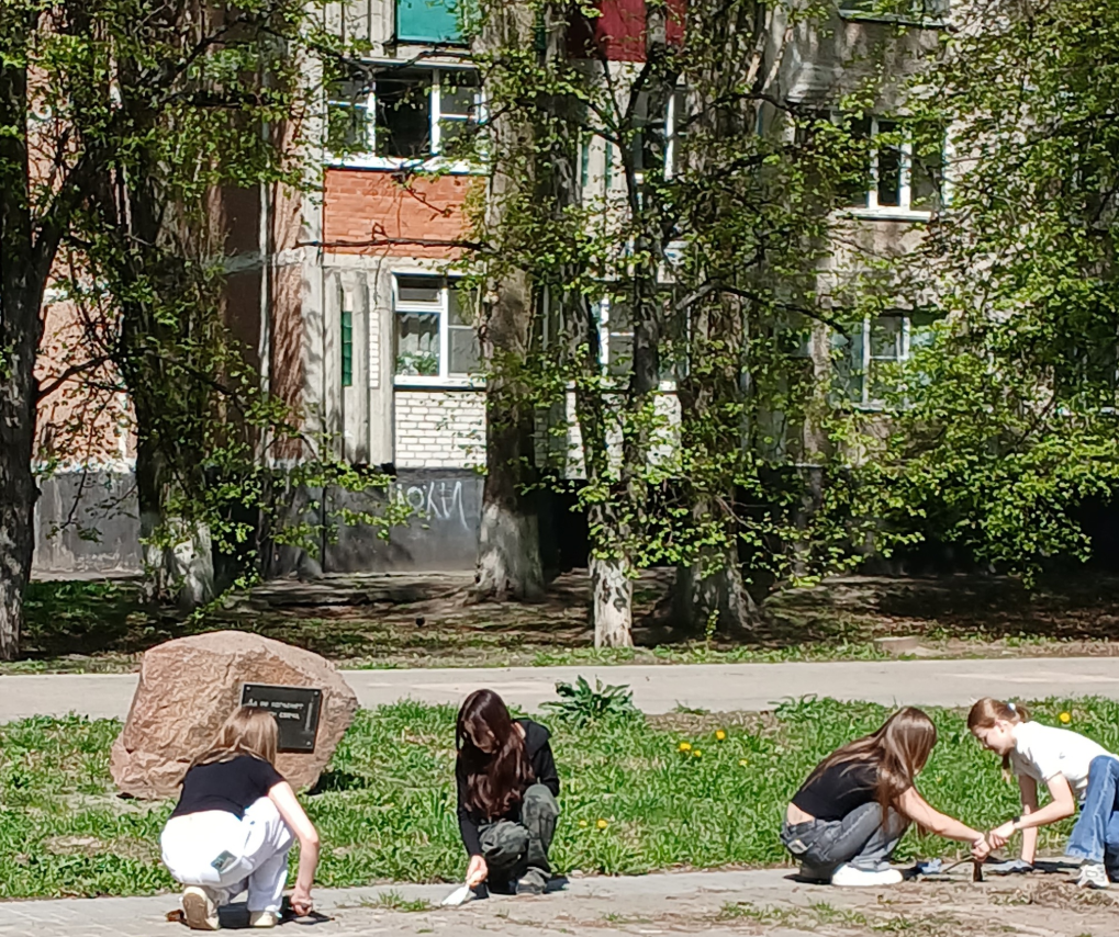 Благоустройство мест памяти —   скромный вклад в сохранение истории и выражение безмерной благодарности людям.