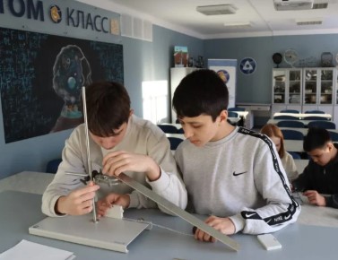 В сети атомклассов состоялась квест-игра «speed– кросс».