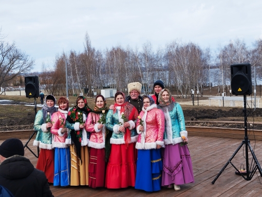 &quot;Теплый берег&quot;: порадовали женщин отличным концертом!.