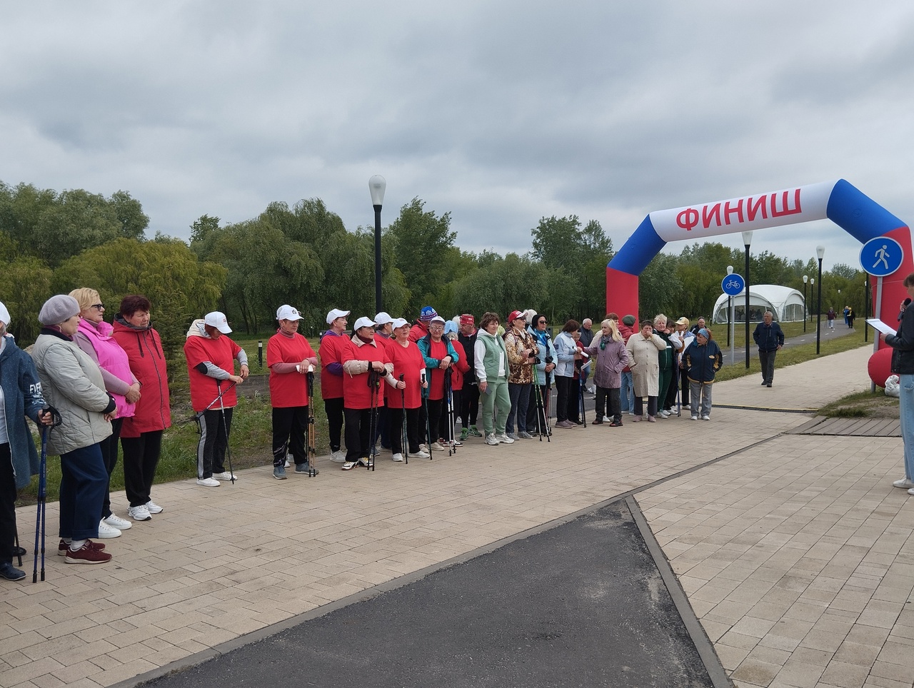 Всемирный день северной ходьбы в парке &quot;Теплый берег&quot;.