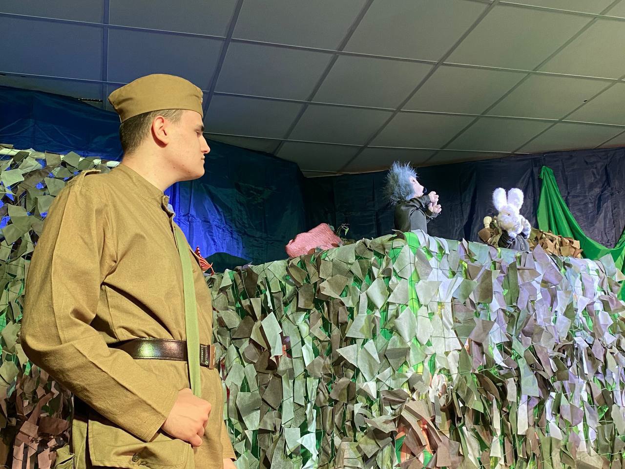   В &quot;Комсомольце&quot;: куклы рассказали о войне!.
