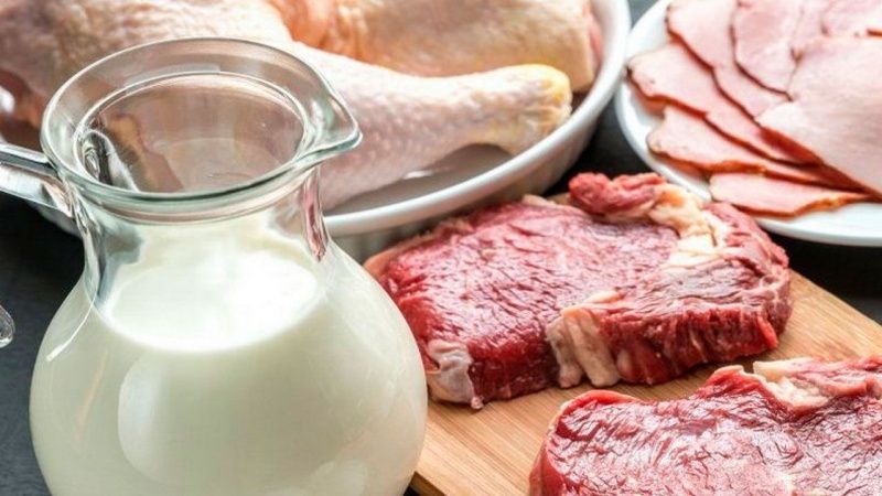 Экспорт мясной и молочной продукции растет.