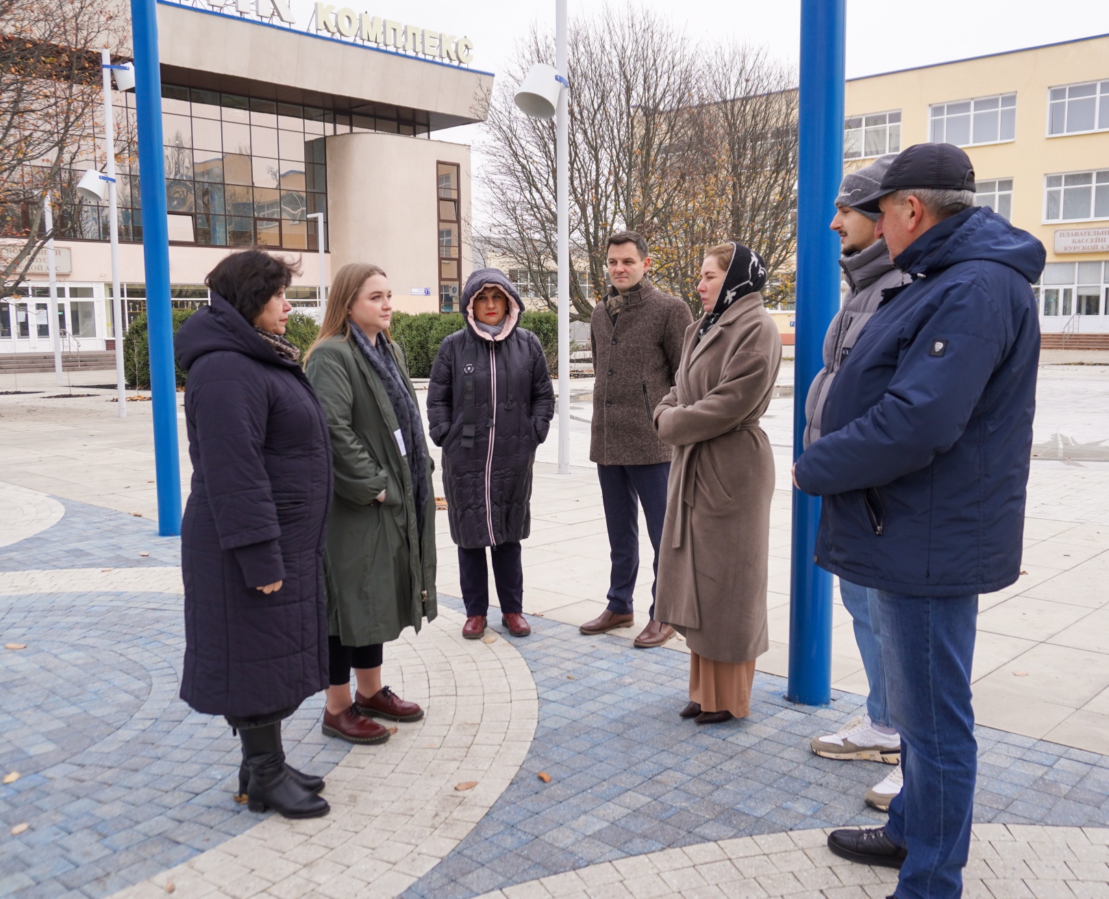 В Курчатове завершаются работы по благоустройству Площади культур.