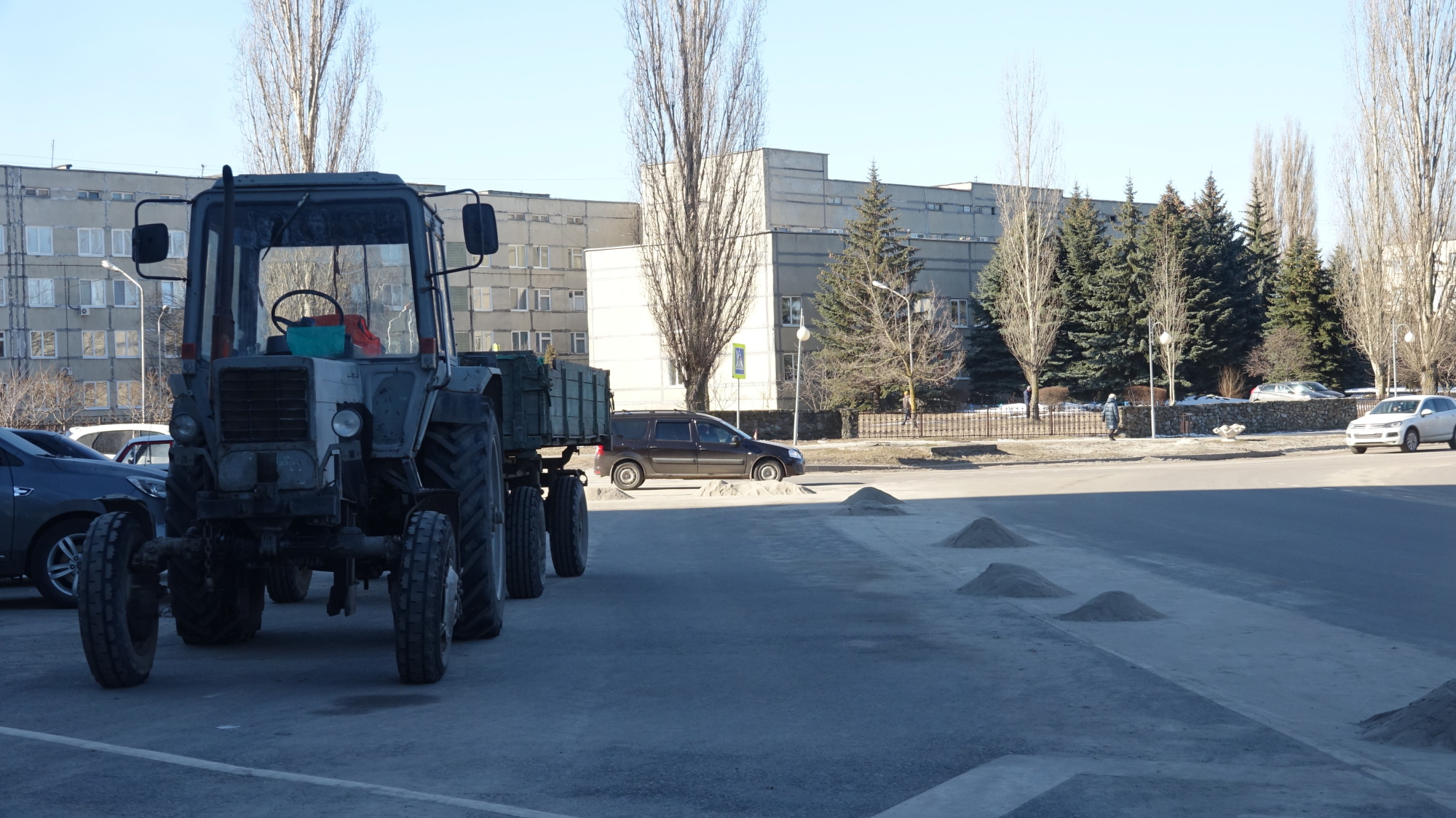  МКП «Благоустройство»: приступили к санитарной очистке .