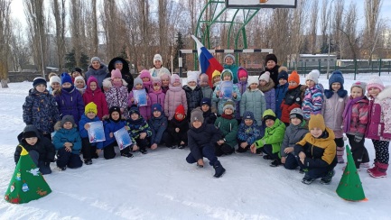 Зимние забавы: и «Снежные старты», и «Снежный ком»….